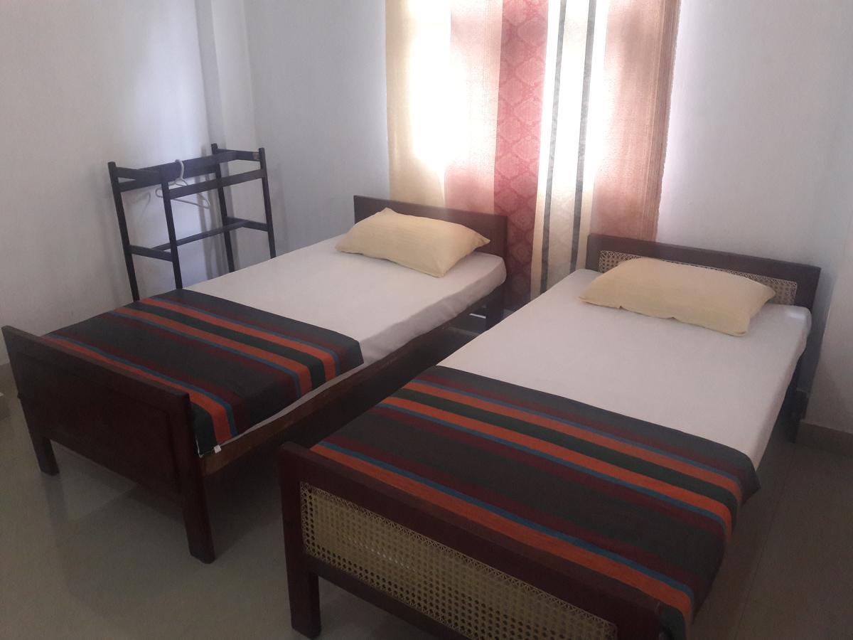 Mount View 11 Hotel Канди Екстериор снимка