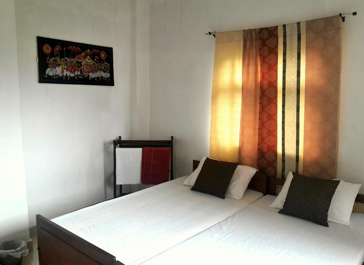 Mount View 11 Hotel Канди Екстериор снимка